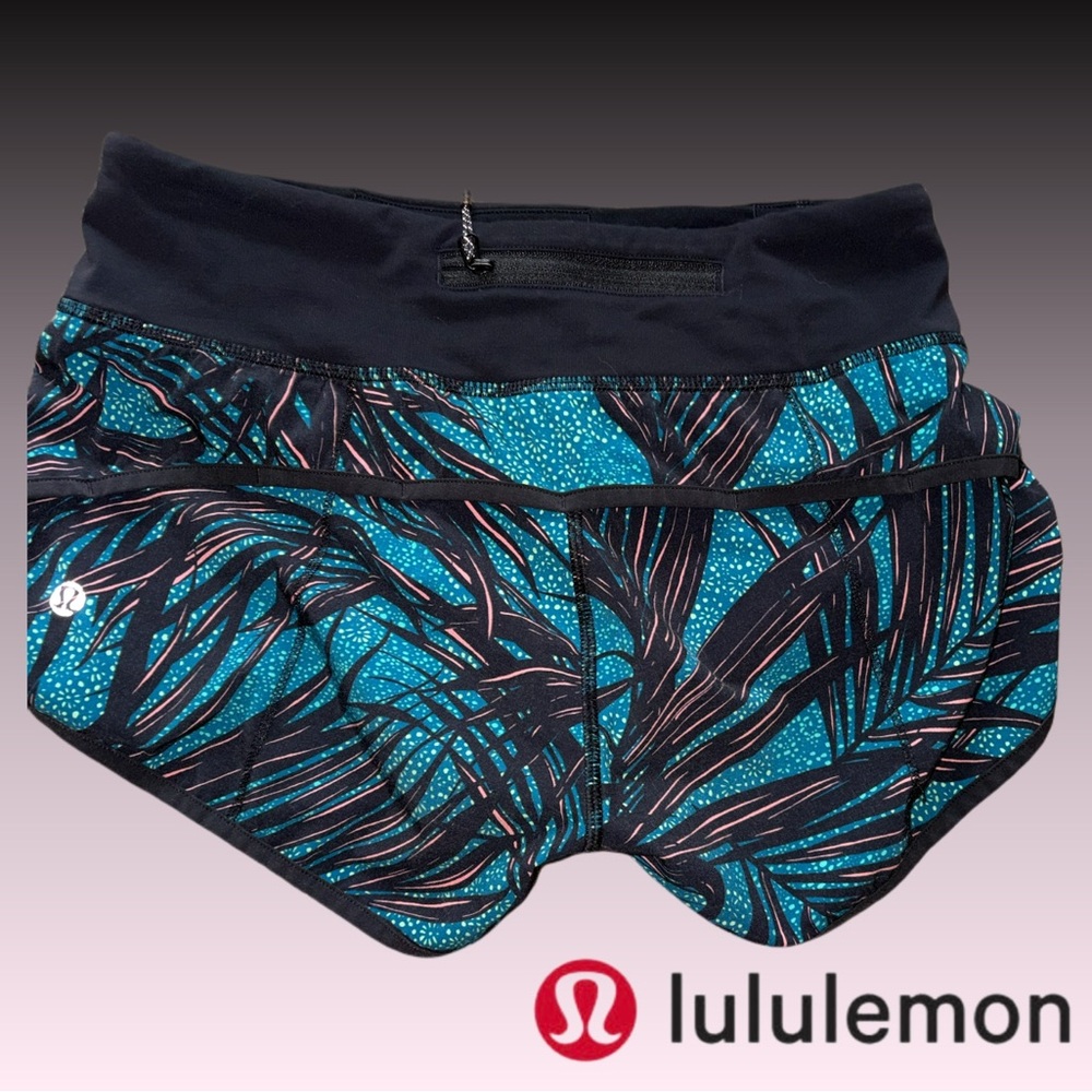 Lululemon Speed Short
Palm Lace Tofino Teal Multi / Black  size 2